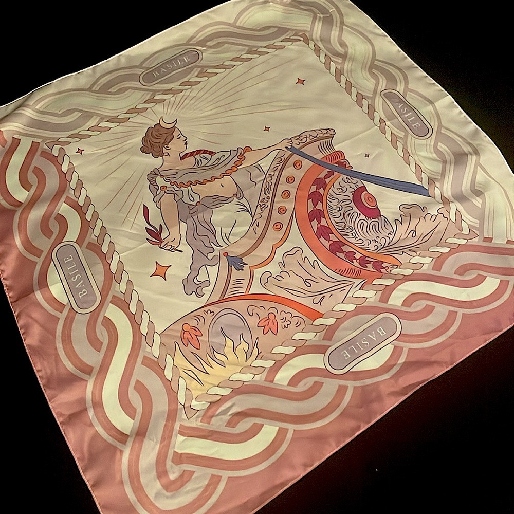 *NEW*Della Luna Scarf by Basile